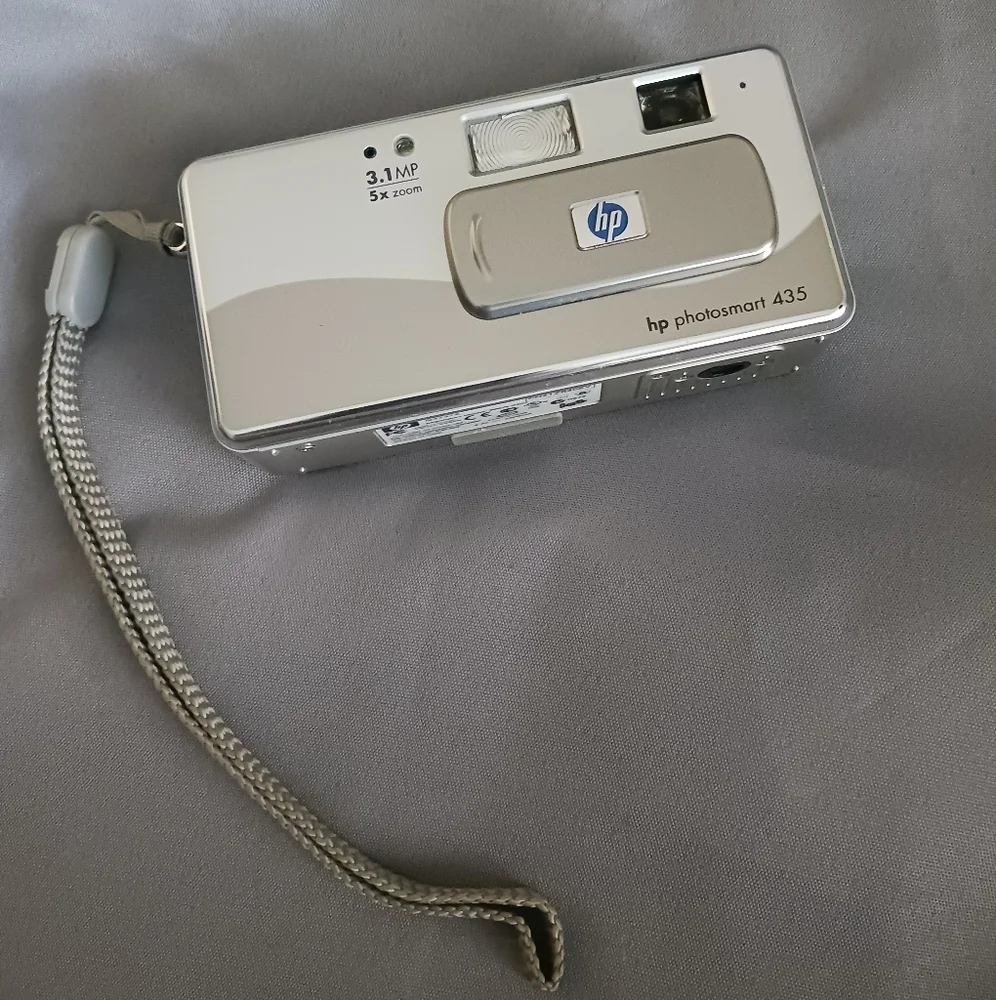 HP Photosmart 435 Digital Camera